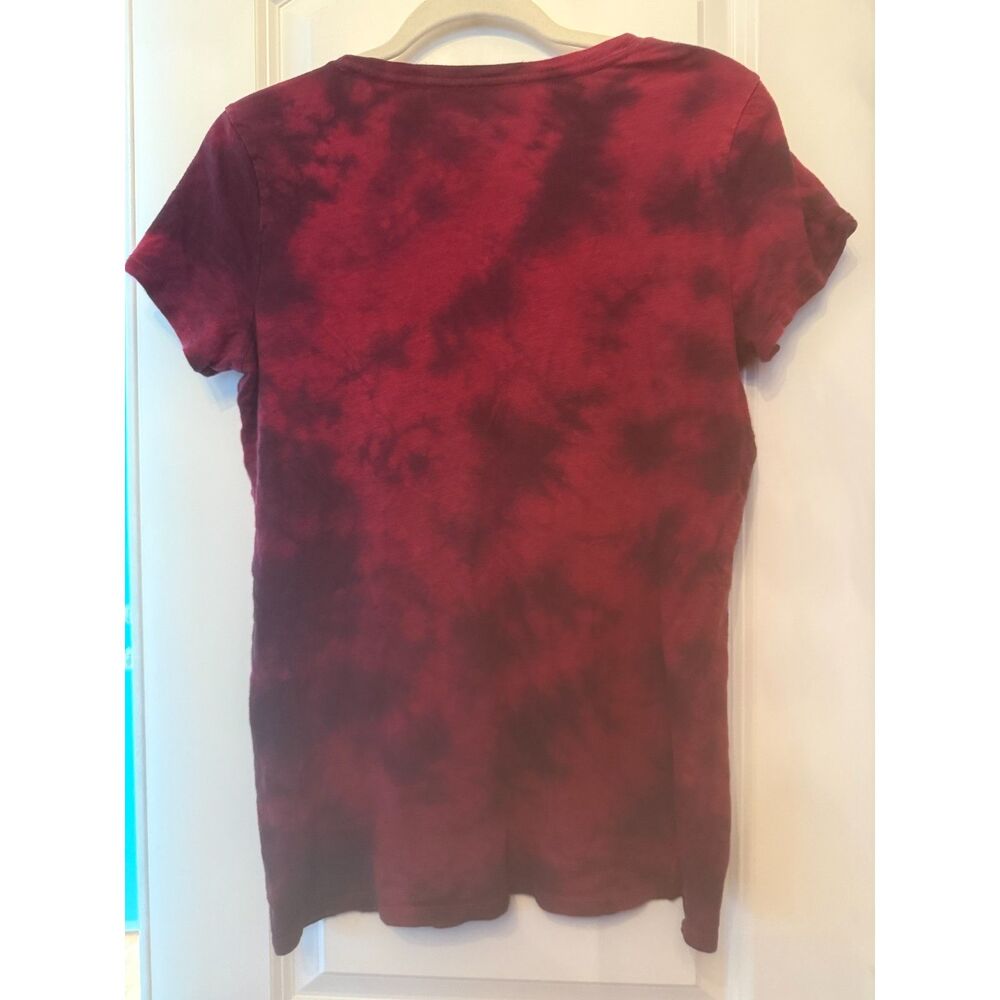 PINK Short Sleeve Burgundy Vneck Tye Dye Tee Size S EUC